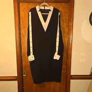 Karen Millen Black and White V-Neck Dolman Sleeve Sweater Dress